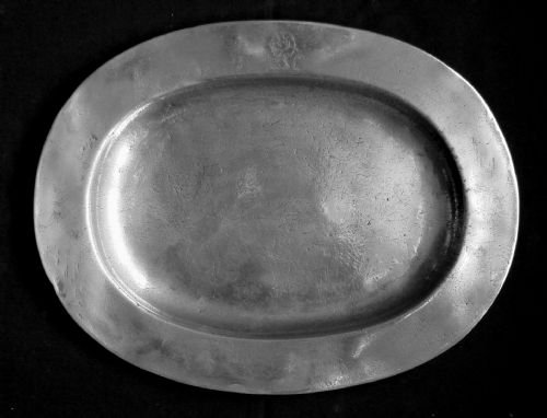 antique english pewter oval serving dish by carpenter and hamberger circa 1798 crest to rim