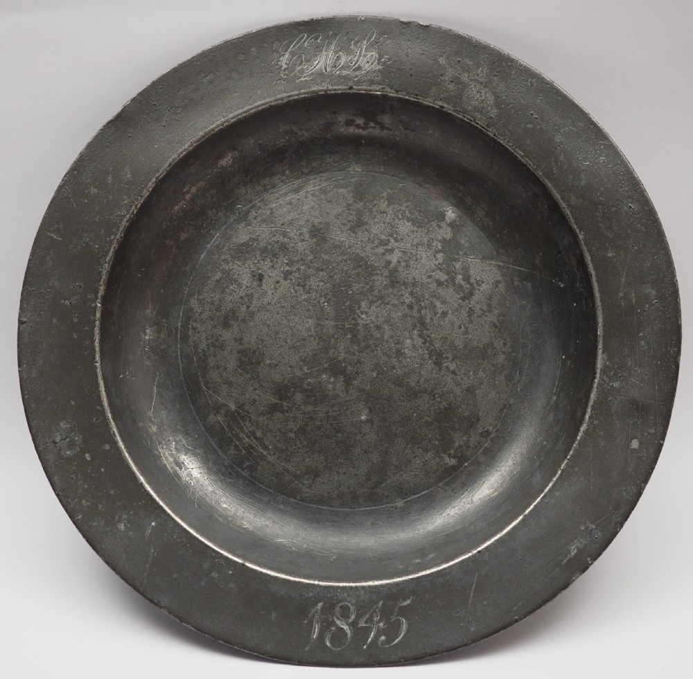 antique english pewter 9in plain rim deep plate by yates birch spooner 18281839