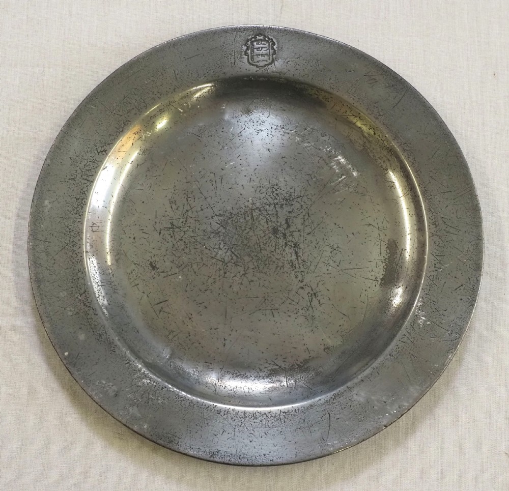 antique english pewter plate by wood michell with great yarmouth coat of arms circa 1750